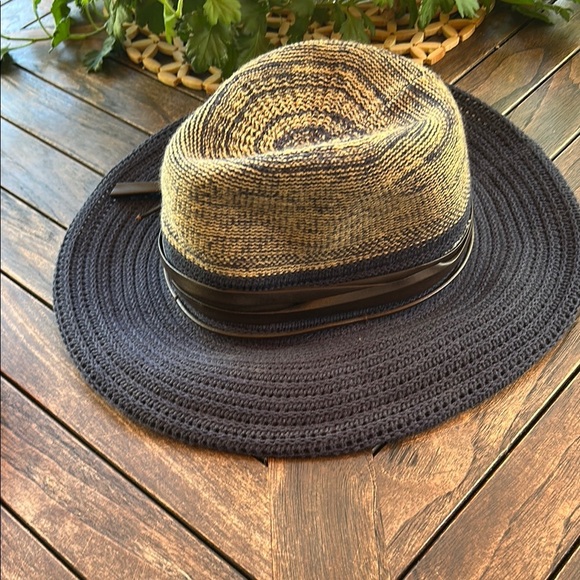 Scala Pronto - Stylish Blue and Tan Woven Hat   JT - Picture 2 of 4